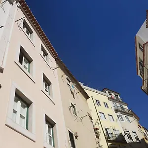 https://lovelisbonapartments-one-love-one-heart.hotels-lisbon-portugal.com